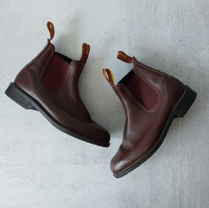 Blundstone Chelsea Boots Brown 
Size 8 US